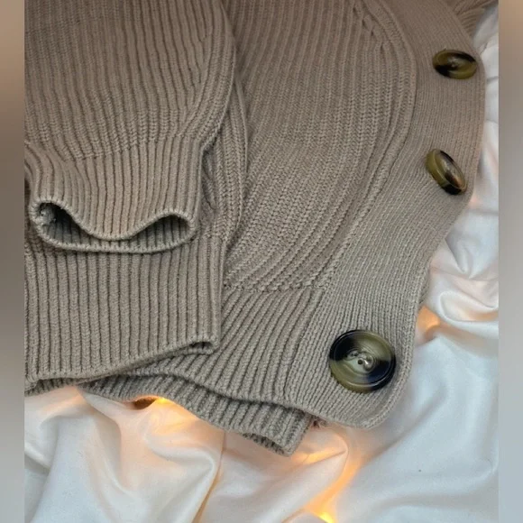 H&M Taupe Knit Cardigan - Picture 12 of 12